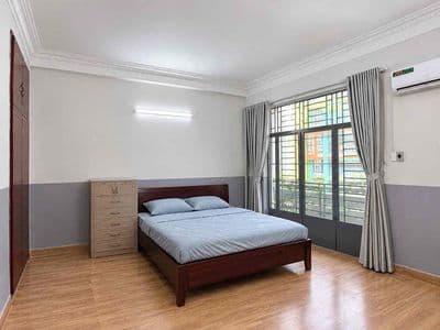 Studio cửa sổ ban công thoáng - full nội thất- khu k300, hoàng văn thụ