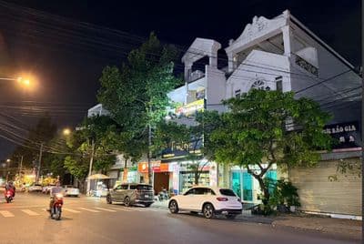 Chính chủ bán cần bán căn nhà 2 tầng MT Kinh doanh tại MT D1 ph1