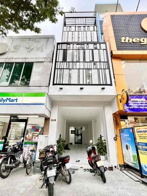 Mặt tiền (4 tầng, 40m2) Huỳnh Văn Bánh, đoạn đẹp, kinh doanh, 10.2 tỷ