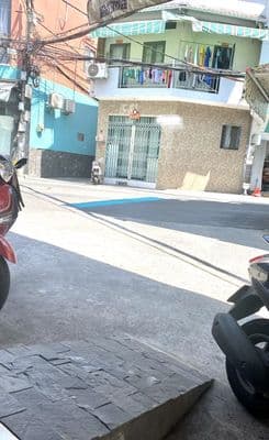 Nhà mặt tiền hẻm 16m – kề đầm sen – 3 tầng btct– kinh doanh đa ngành