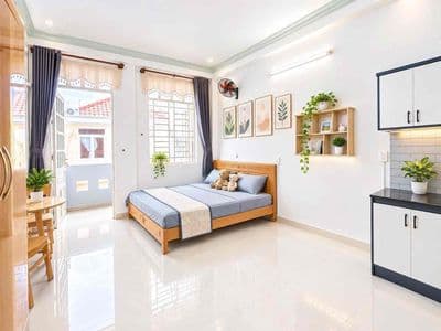 CHDV Cộng Hòa, P12, Tân Bình gần ngã 4 Bảy Hiền