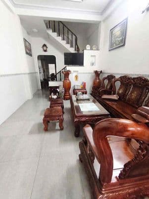 Nhà mới có nội thất 4*18m 2lầu st 4pn 3wc hxh huỳnh văn nghệ