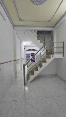 Nguyên Căn hẻm xe hơi Tiện Kinh Doanh - Trần Xuân Soạn P.Tân Hưng , Q