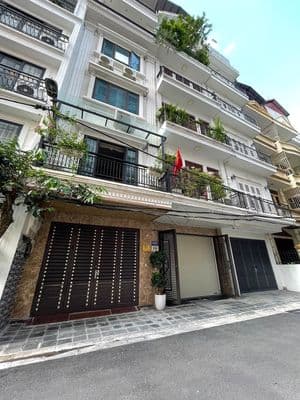 Bán nhà 7 tầng 60m2 Hoàng Quốc Việt, Cầu Giấy, Gara ô tô