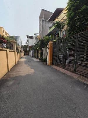 Bán nhà Hoàng Quốc Việt, Cầu Giấy, ô tô ngủ trong nhà, thang máy
