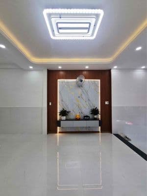 Nhà đẹp hẻm xe hơi đường lê văn khương -quận 12