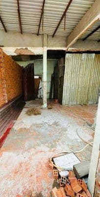 Cách một căn ra mặt tiền chợ btđ sát tên lửa