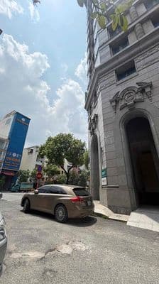 Ko thể tin nổi ••• hẻm xe tải nam kỳ khởi nghĩa- ngay gần cầu công l