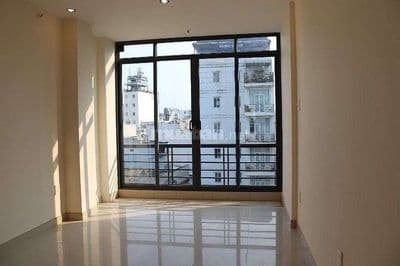 Mt kính doanh sát q3 - 3,2*12,5 - giá 16,5 tỷ còn tl