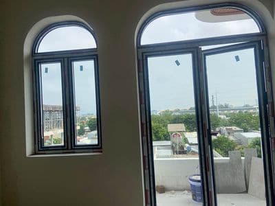 Cho thuê căn hộ mới, full nội thất, view ban công đẹp