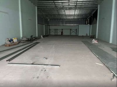 KHÔNG MÔI GIỚI - KHO 360m2 ở Bà Điểm đường đi rộng