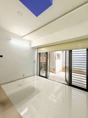 Bạch đằng, bình thạnh, 48m2 x 2 tầng, mở cửa là ra hxh, pn trệt