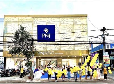 Giá cũ: 99 tỷ HẠ GẤP CÒN 75 TỶ Mặt tiền đường Phạm Văn Thuận