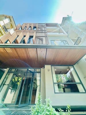Cho thuê tòa nhà mới và hiếm –hoa đào, phú nhuận - 5 tầng -dtsd 500m2