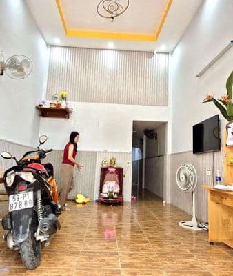 cho thuê nhà Đô Đốc Chấn 2PN, 1WC 10tr