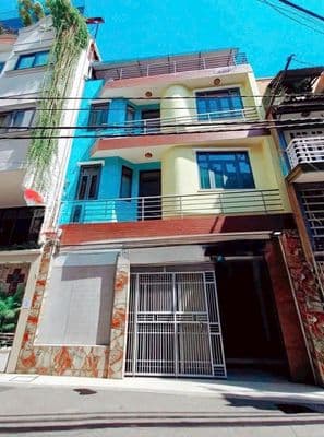 Nhà đường đoàn thị điểm diện tích: 7,5x6m trệt 2 lầu sân thượng