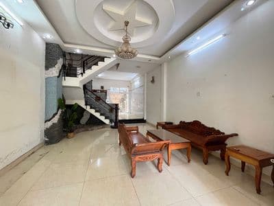Nhà mặt tiền đường full nội thất 1t3l 6pn linh trung thủ đức