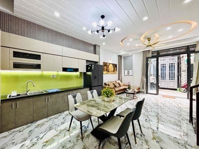 NGAY CV LÀNG HOA, 4 Tầng, Ô TÔ tới cửa, 42m2 KO Lộ Giới