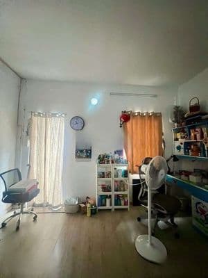 chính chủ gởi bán căn hộ lầu 2 thang bộ Chung