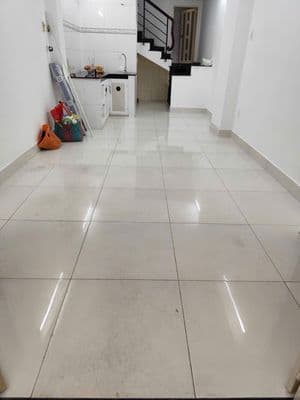 Nhà nguyên căn hẻm Nguyễn Tiểu La Q10