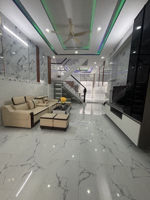 Bán nhà diện tích bự 4.5x17 2 lầu giá 5ty250