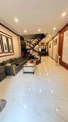 nhà đẹp 4 ngủ ở luôn nội thất đầy đủ