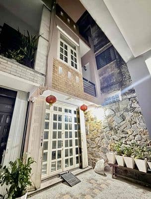cho thuê nhà nguyên căn , hẻm cụt , đường đỗ tấn phong , Q. Phú Nhuận