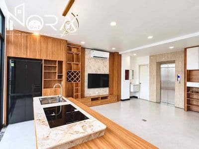 chính chủ cho thuê căn hộ penthouse 2 phòng ngủ 100m2 etown sân bay