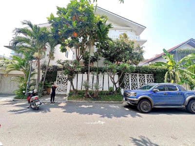 Biệt thự 7 phòng ngủ 630m2