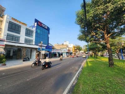 Cho thuê nhà đẹp – cặp đôi mới xây – ngay ngã 4 tên lửa & số 7