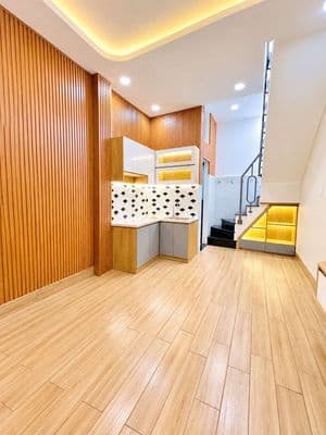 20m- nhà đẹp 2 tầng gò dầu, 10 bước chân ra mặt tiền