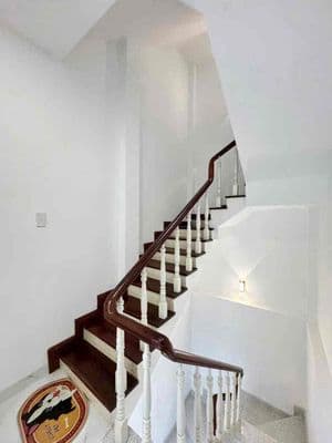 Nguyên căn Vạn Kiếp 3 tầng nội thất cao cấp 3pn giá chỉ 15 triệu