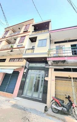 Bán MTKD 3 tầng, HXT ngay nhà thi đấu đa năng Quận 7, 4.89 tỷ