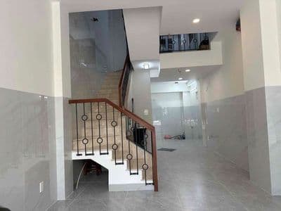 Q11- Mặt tiền - Hàn hải nguyên - 5 tầng - 4*12 - giá thuê 30 triệu TL