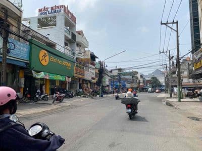 15tr/tháng mtkd 3 tầng ngay chợ ngang 7m