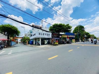 Khan hiếm - lô *** trục tô vĩnh diện - dt 5.5 x 28m full thổ cư