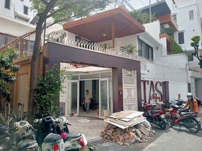 Wow - villa 12m ngang nguyễn văn trỗi, 5 phòng, giá chỉ 5x!