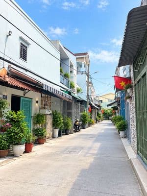 2 tầng - 4,5 14-kdc nam hùng vương - sát bình phú q6 hẻm 6m xe tải