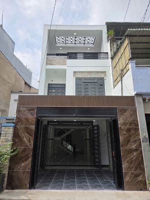 Bán nhà 3 tầng mặt tiền Tân Thới Hiệp 08, DT: 5x18m, giá 7.5 tỷ tl
