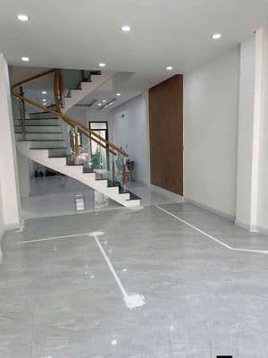 Cho thuê nhà đ/c 92/10 nguyễn văn yến - 4 tấm- giá rẻ