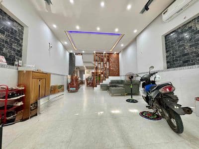 Nhà 3 tầng full nội thất – mt đoàn khuê, nam việt á