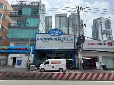 Mặt bằng lớn kinh doanh đa ngành nghề! mặt tiền gần phú mỹ hưng!
