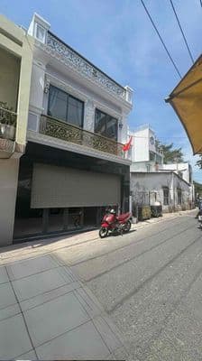 Nhà Mặt tiền kinh doanh-1 Trệt-2 lầu-Giá tốt-Phú Nhuận
