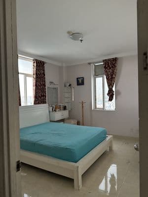 Bán căn hộ chung cư 36 Nguyễn Huy Lương 80 m2 liền kề quận 1