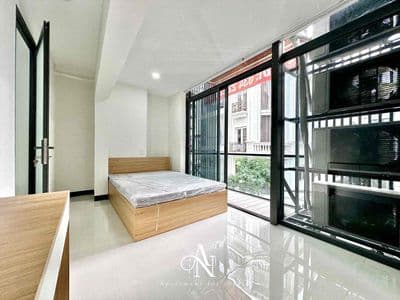 Khai trương căn hộ 2pn 2wc balcon mới toanh - hầm xe - thang máy