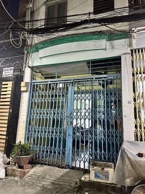 Bán nhà trung tâm quận 10