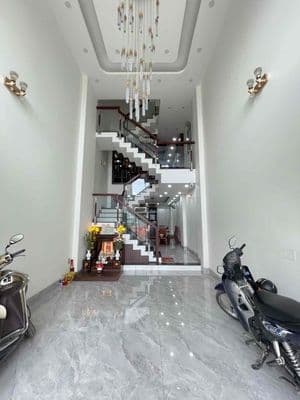(bình tân) - nhà đẹp 5 phút tới aeon tân phú- hxh-5 tầng-60m2- nhỉnh 6