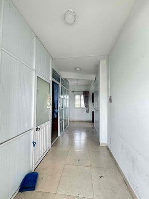 Cho thuê căn 2pn,bancon 60m2 ngay cầu nhị thiên đường