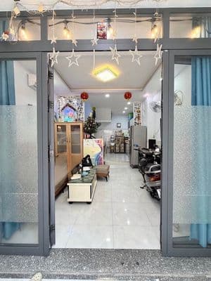 Shr - 37m2 - 2 tầng vuông vức, chắc chắn - sạch sẽ