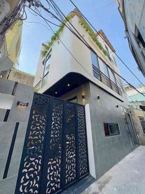 Cho thuê nhà 3 phòng ngủ có hồ bơi riêng mặt tiền bắc đẩu